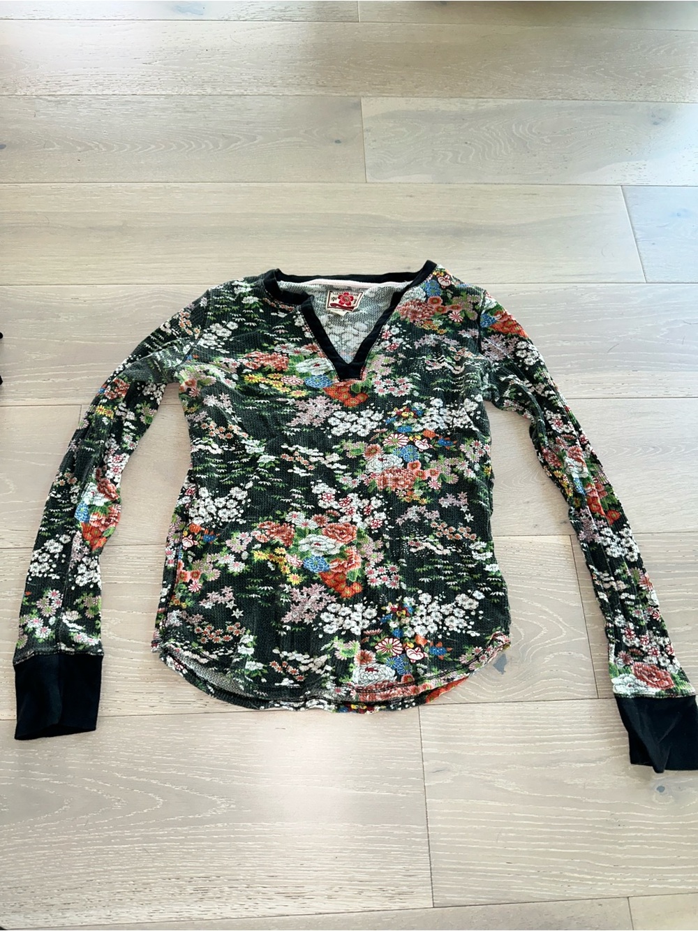 Lucky Brand vintage grey black Asian Floral Long Sleeve Thermal Top sz XL